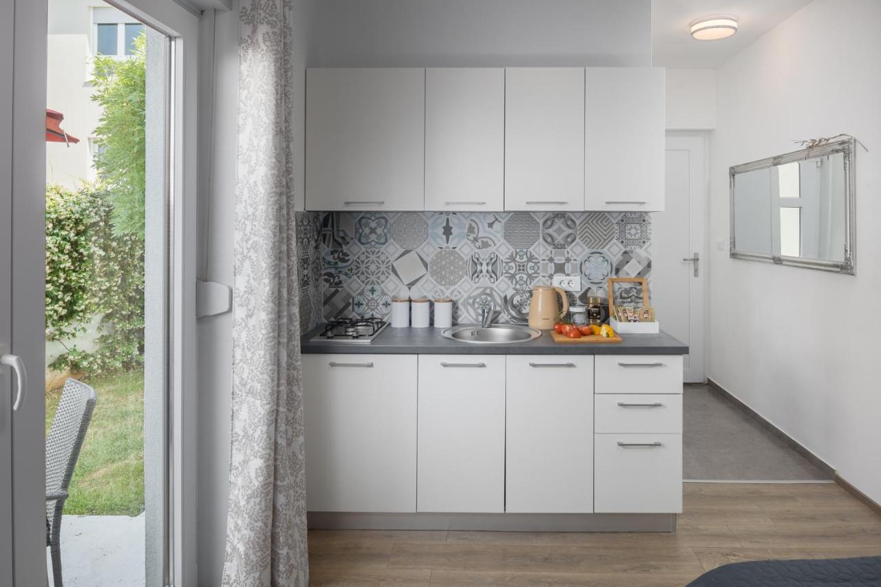 Studio Apartments Villa Valla - Free Bikes 파자나 외부 사진