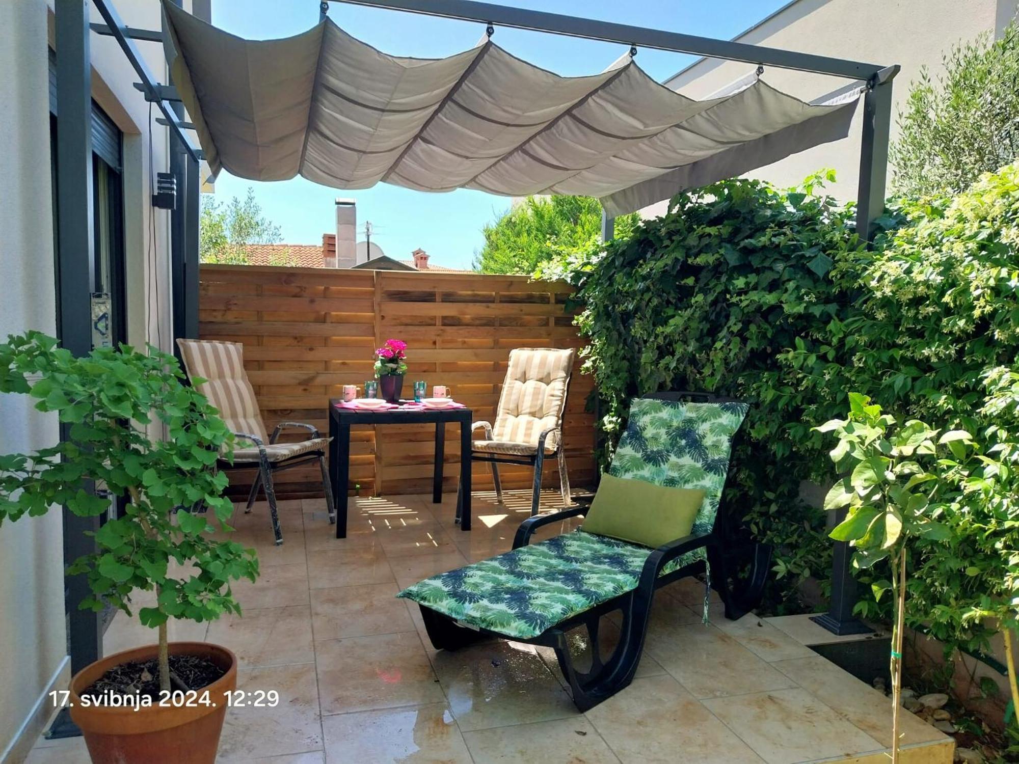 Studio Apartments Villa Valla - Free Bikes 파자나 외부 사진