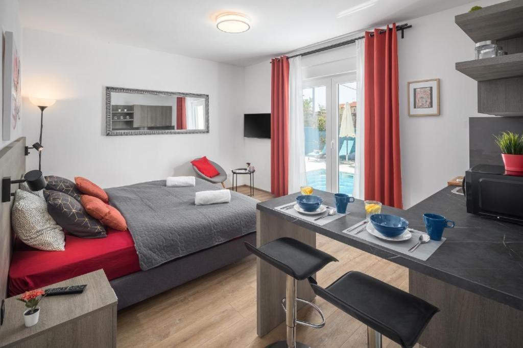 Studio Apartments Villa Valla - Free Bikes 파자나 외부 사진